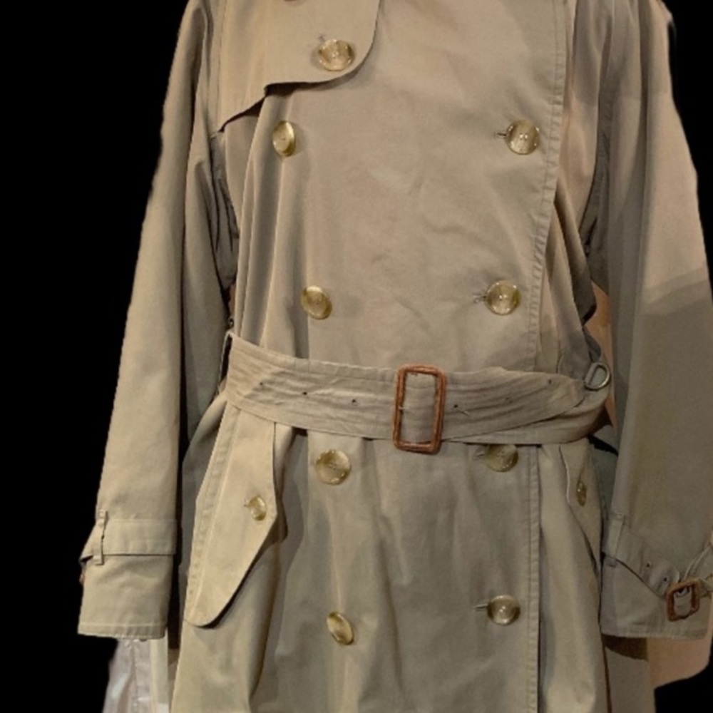 Burberry trench coat weather large
